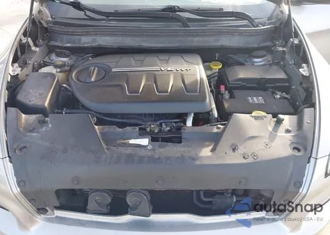 2016 Jeep Cherokee Altitude z USA, uszkodzony, nr VIN 1C4PJMCS6GW202994